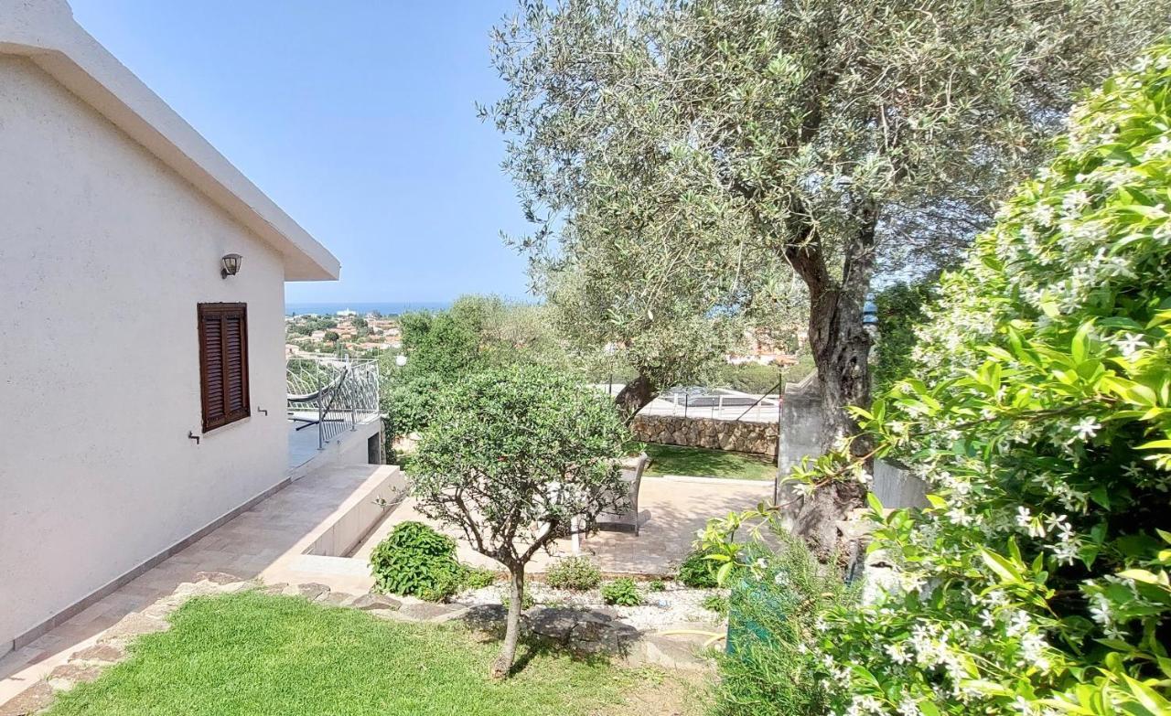 Iss Travel, Sea View Apartment Il Corbezzolo - Ground Floor With Air-Condition San Teodoro  Kültér fotó